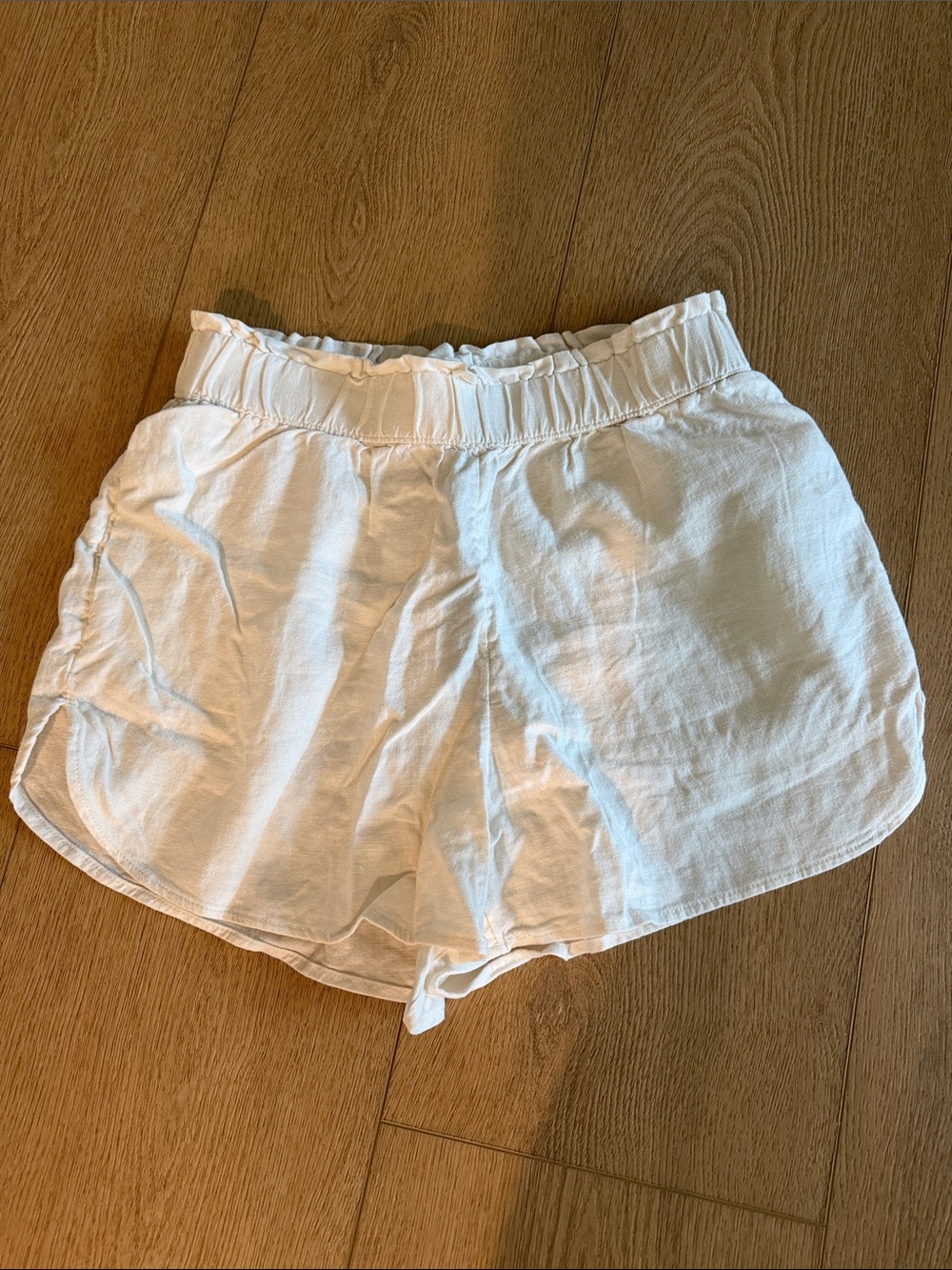 Universal Thread White Women's Elastic-Waist Linen-Blend Athletic Shorts